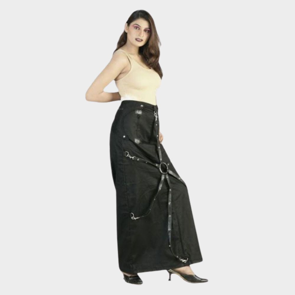 women wearing gothic long skirt with slit at gothic clothings.