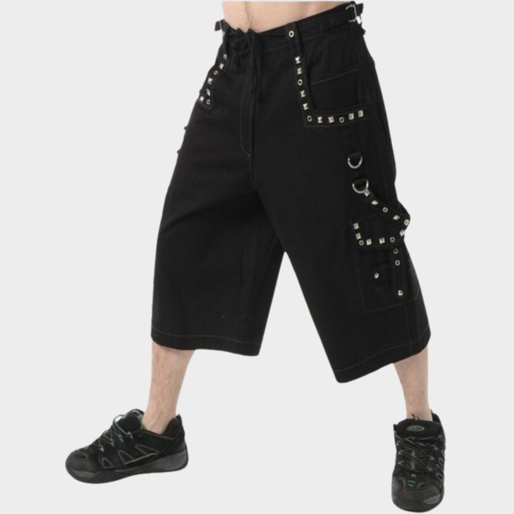 men wearing goth cargo shorts at gothic clothings.